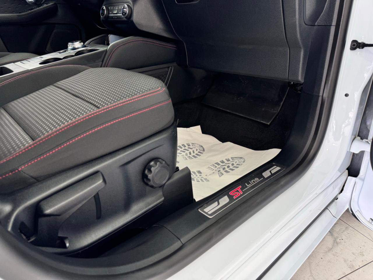 Ford Kuga 1.5 EcoBlue 120 CV-ST LINE-AUTOMATICA