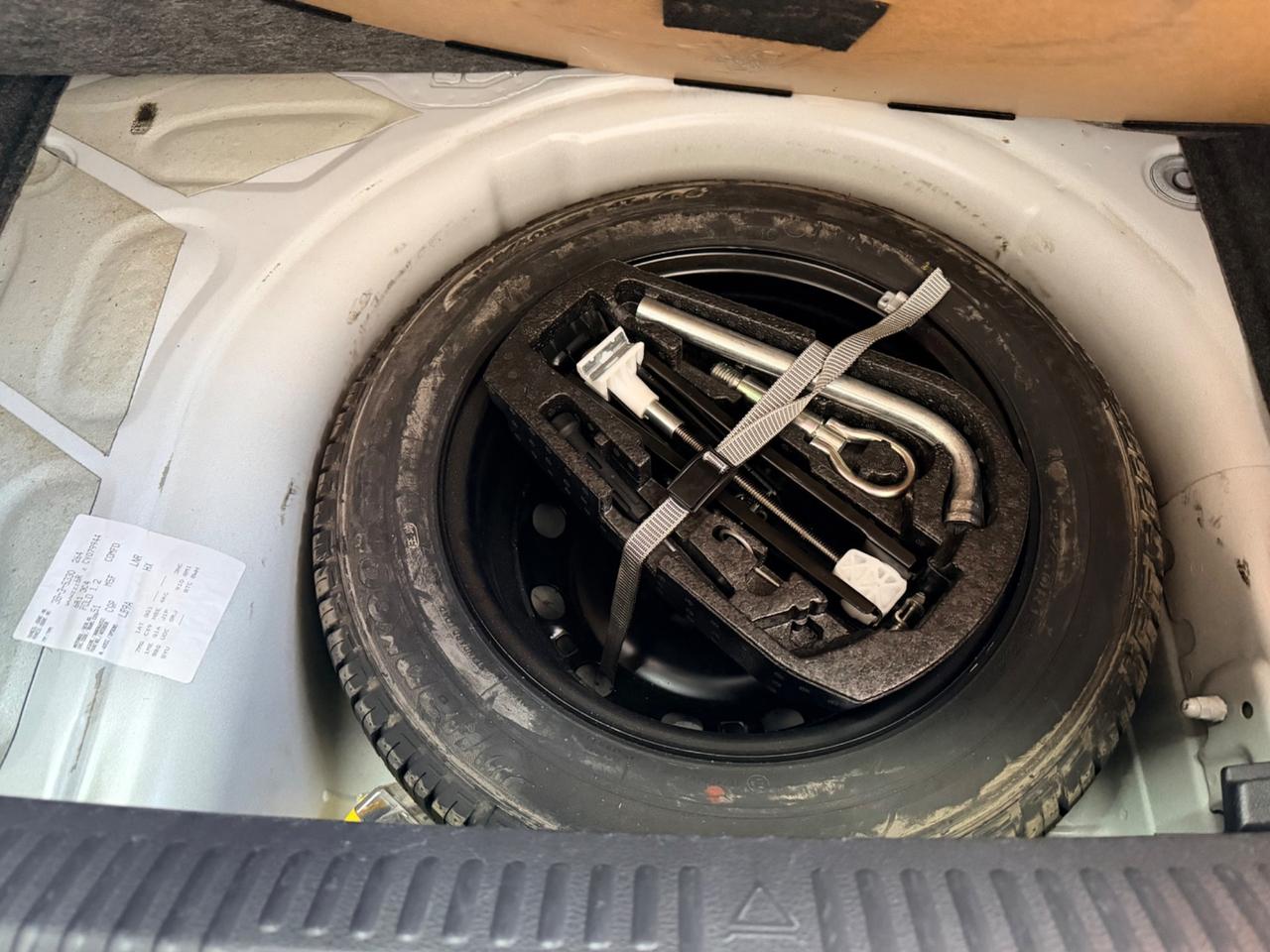 VW Polo 1.2 benzina 69cv Neopatentati