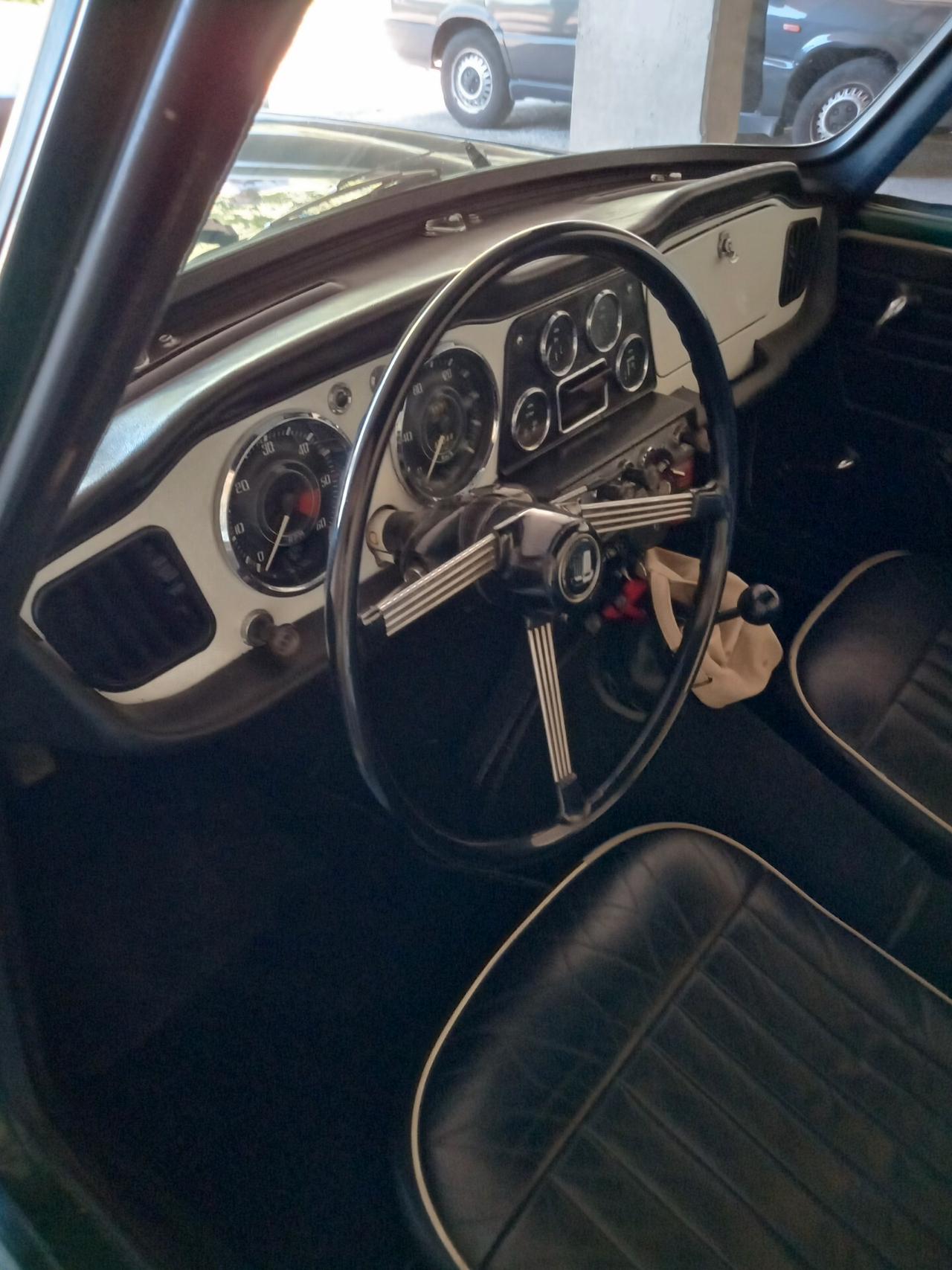 Triumph TR4 VEICOLO ISCRITTO ASI ORO