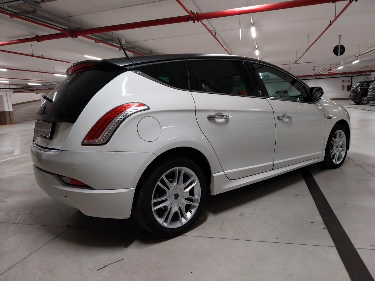 Lancia Delta 1.6 MJT DPF Platinum - ok neopatentati