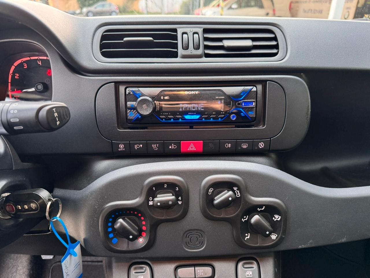 Fiat Panda 1.0 FireFly S&S Hybrid IVA ESPOSTA