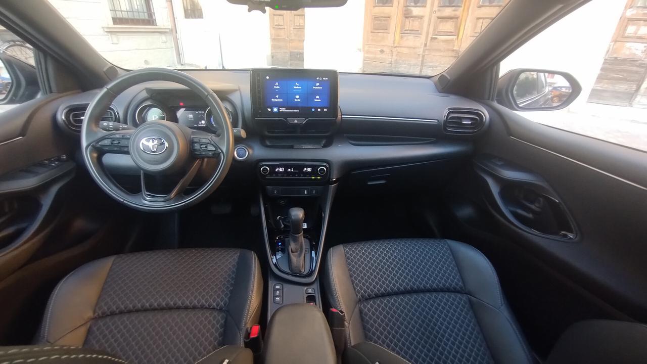 Toyota Yaris 1.5 Hybrid 5 porte Lounge