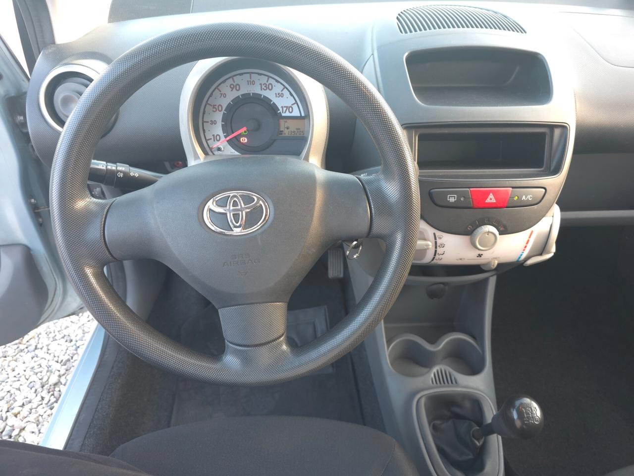 Toyota Aygo 1.0 12V VVT-i 5 porte Sol