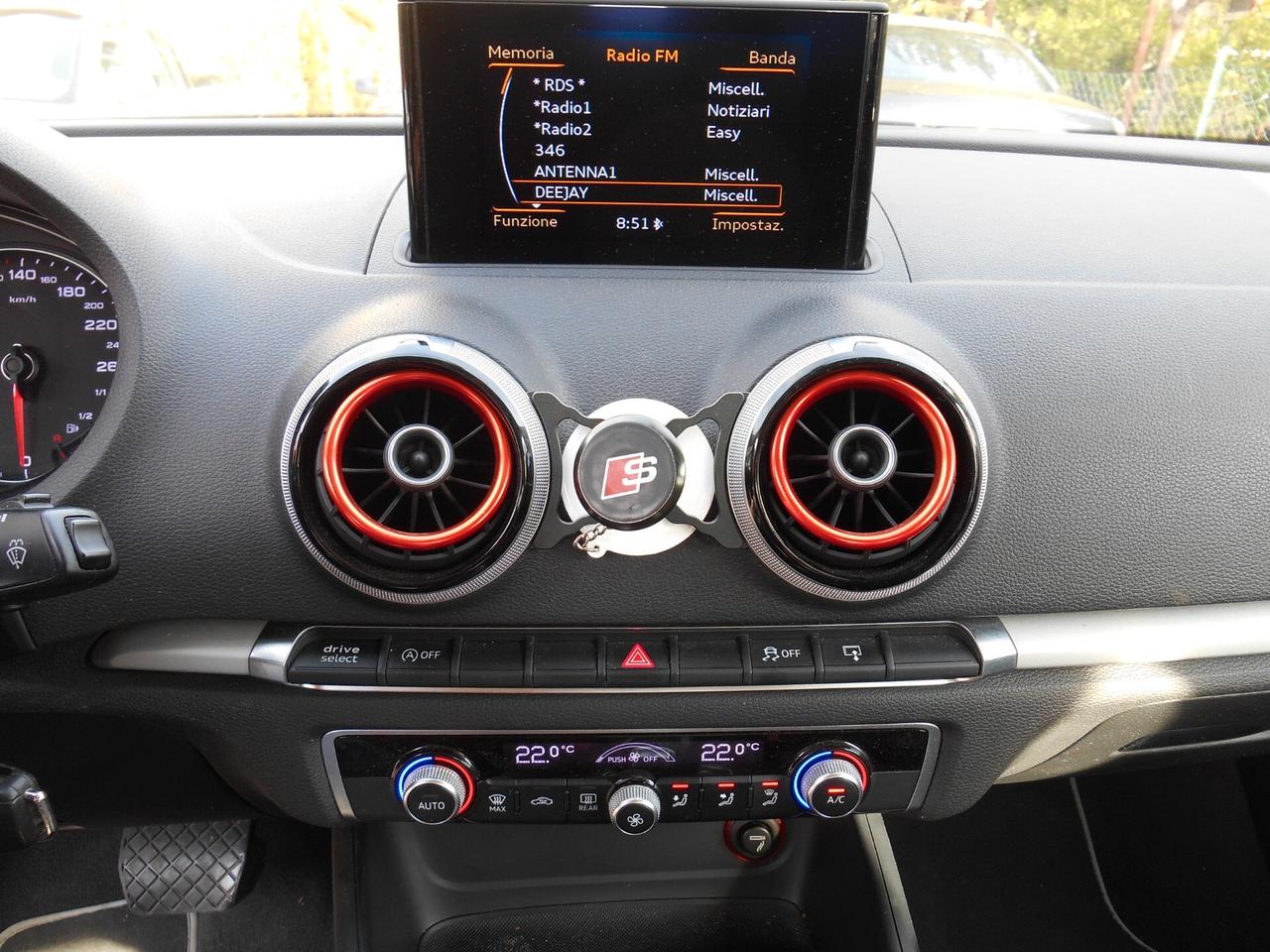 Audi A3 Sedan 1.6 TDI clean diesel S tronic Ambition