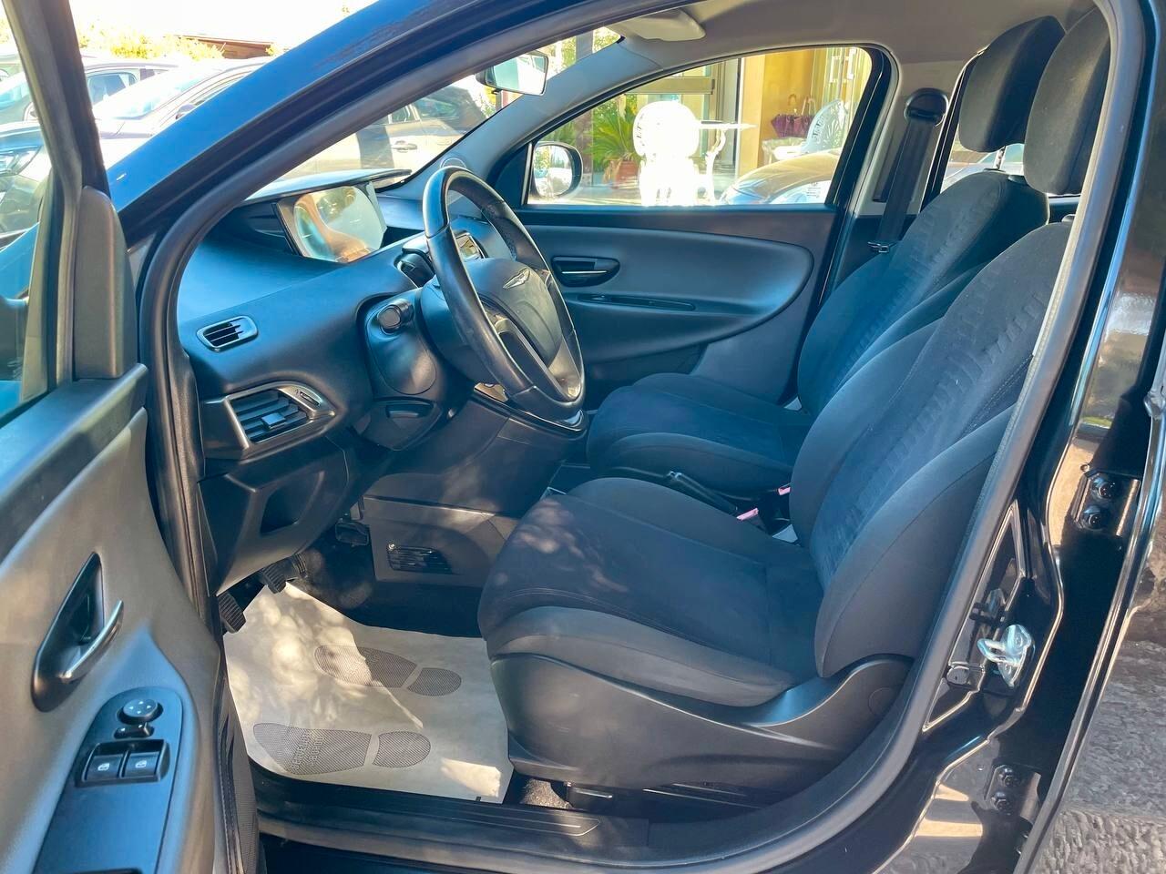 LANCIA YPSILON 1.2 B - 2013