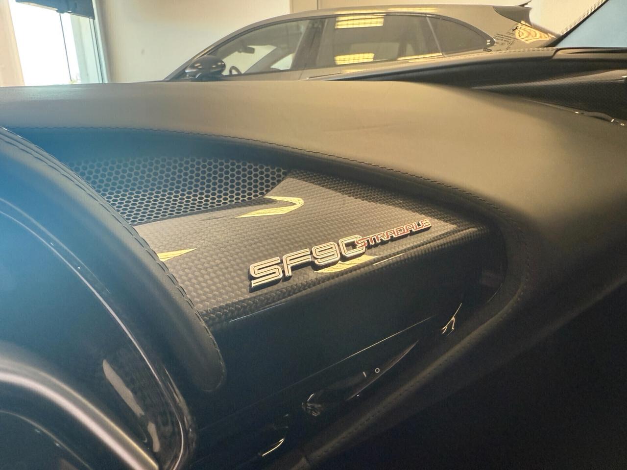 Ferrari SF90 Stradale ASSETTO FIORANO ESTESO