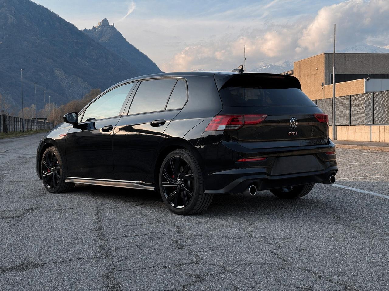 Volkswagen Golf GTI 2.0 TSI DSG