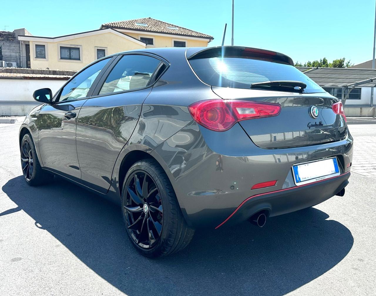 Alfa Romeo Giulietta 2.0 JTDm-2 150 CV allestimenti sportiva quadrifoglio