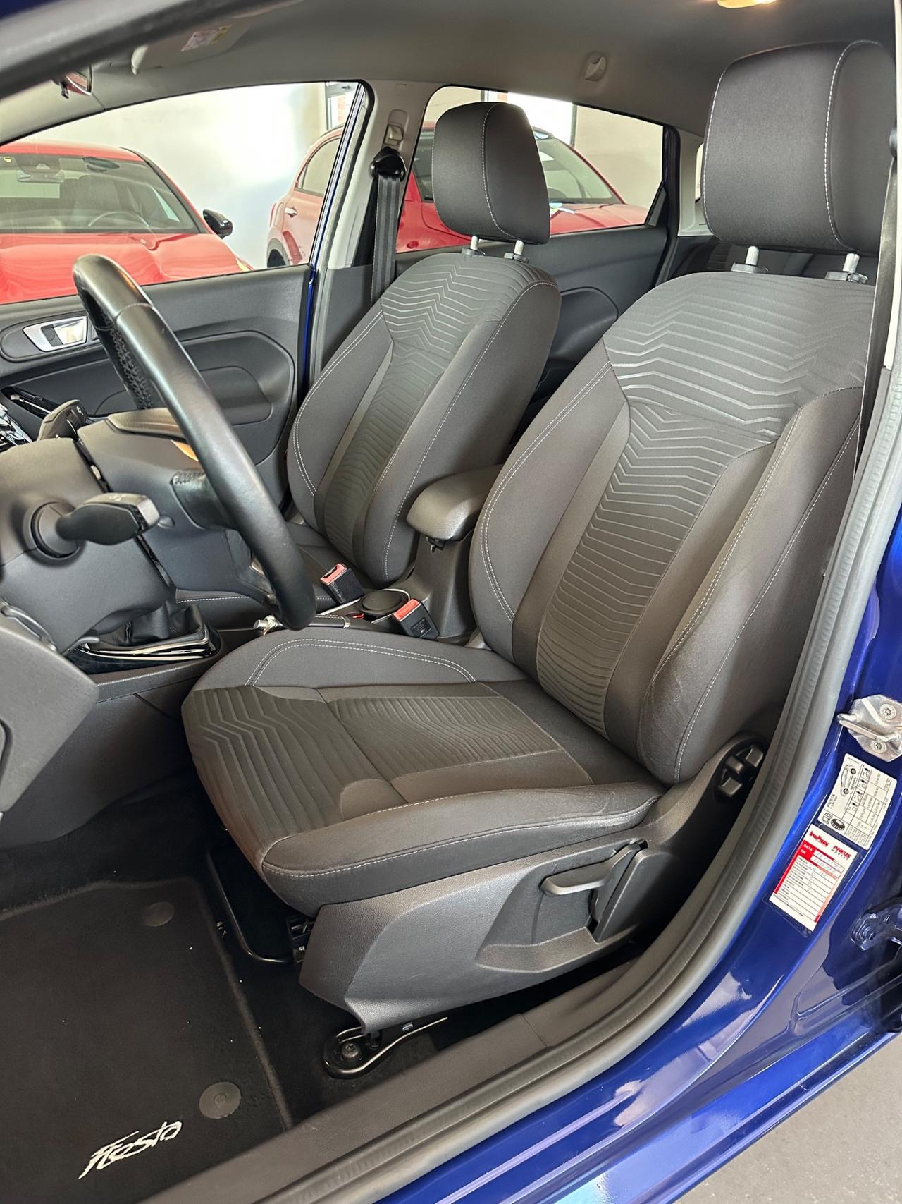 Ford Fiesta 1.5 TDCi 75CV 5 porte Titanium