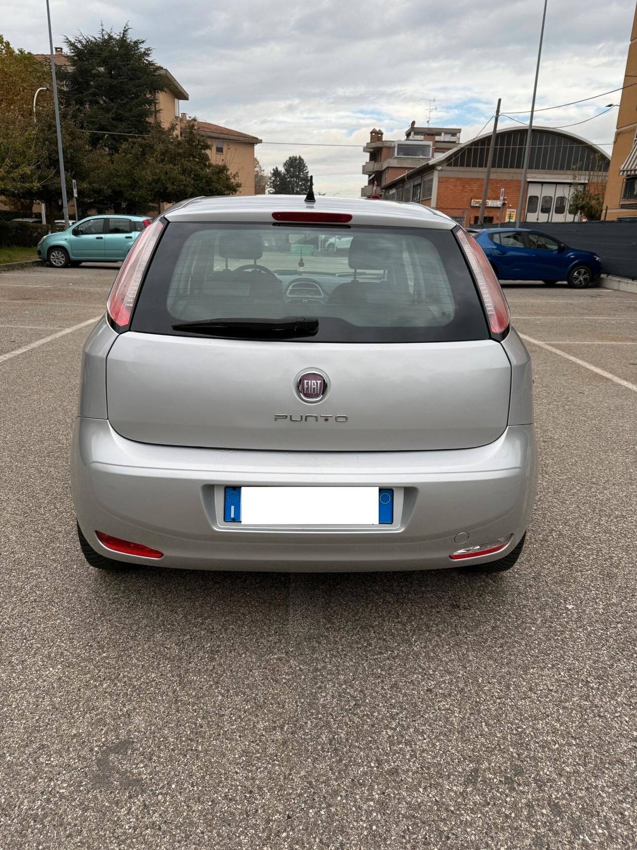 Fiat Punto 1.4 GPL - NEOPATENTATI - 12 MESI DI GARANZIA -