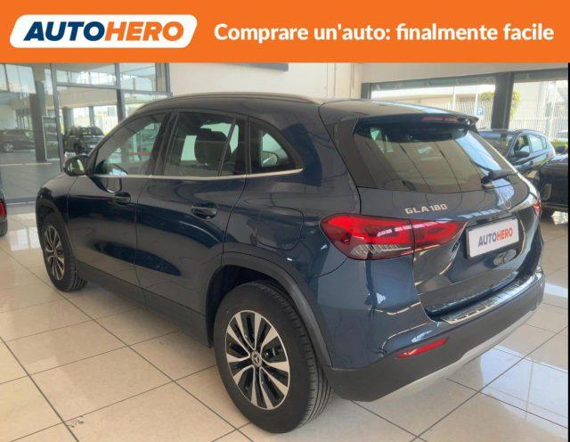 MERCEDES-BENZ GLA 180 Automatic Executive