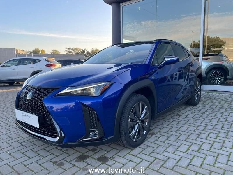 Lexus UX Hybrid Design