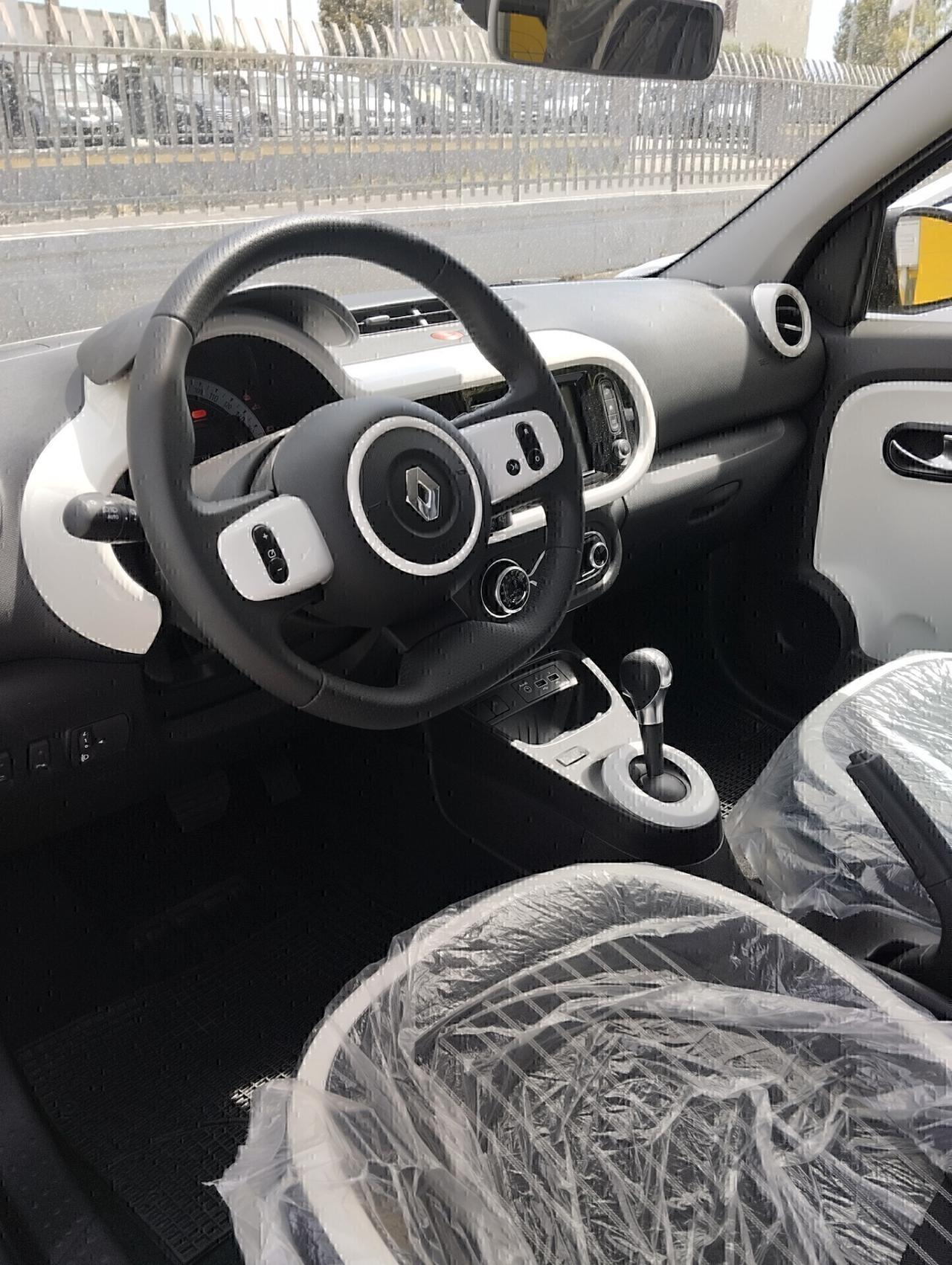 RENAULT New Twingo E-Tech 100% Electric Km0