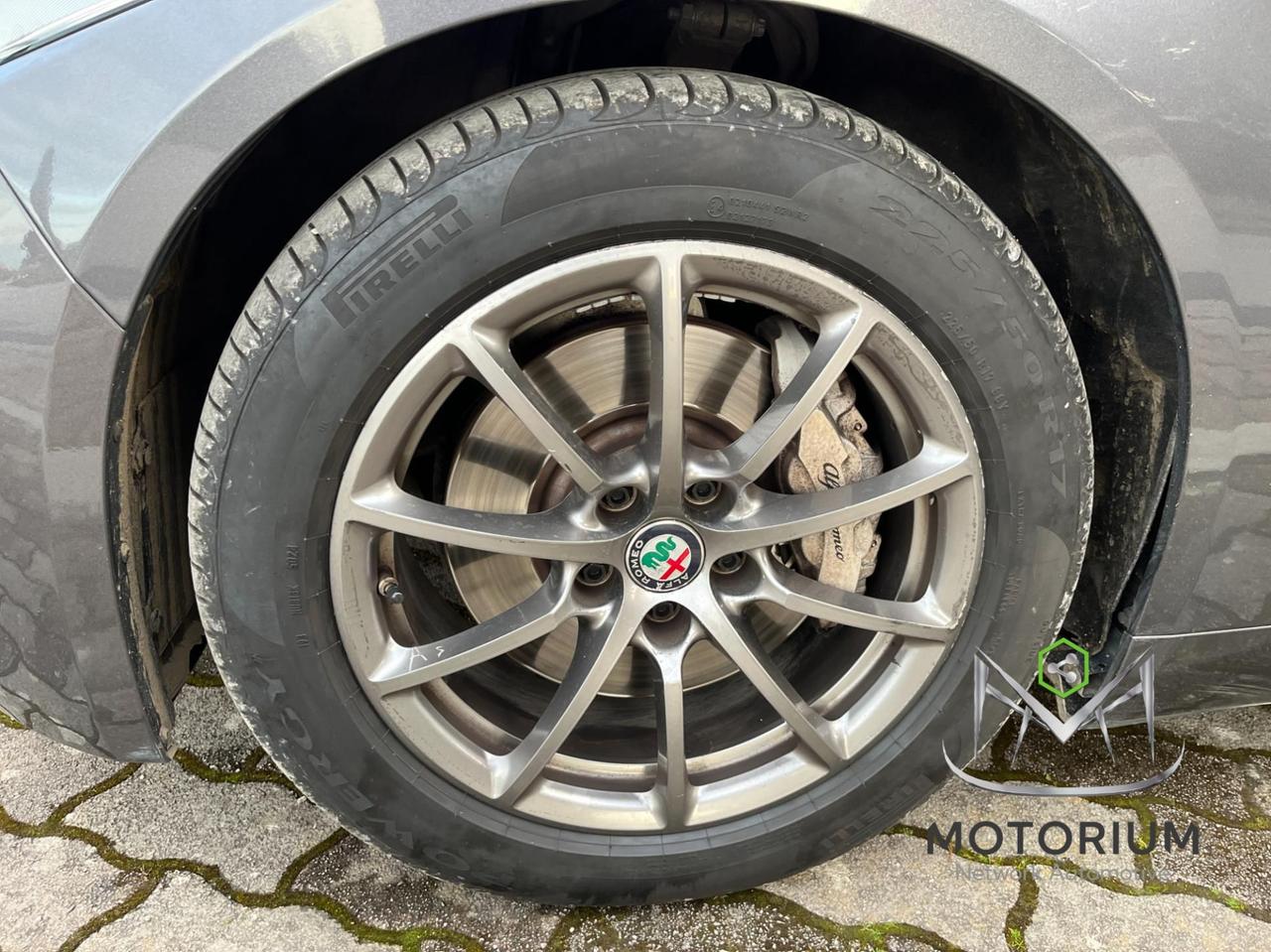 Alfa Romeo Giulia 2.2 TD 180 CV AT8 AWD Q4