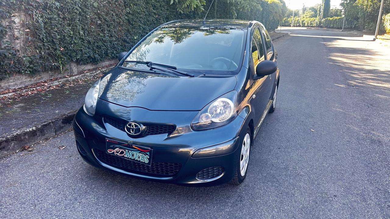 Toyota Aygo 1.0 12V VVT-i 5 porte Now