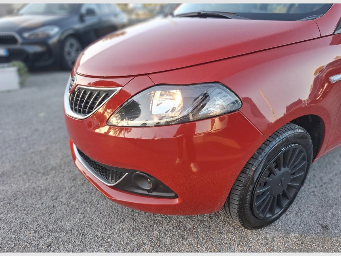 LANCIA Ypsilon 1.0 FireFly 5p.S&S Hybrid Silver