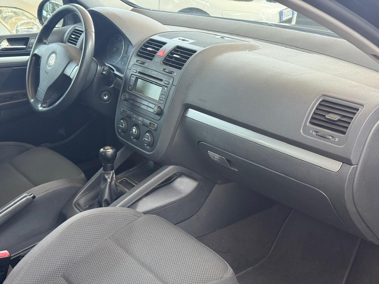 Volkswagen Golf 2.0 16V TDI 5p. Sportline