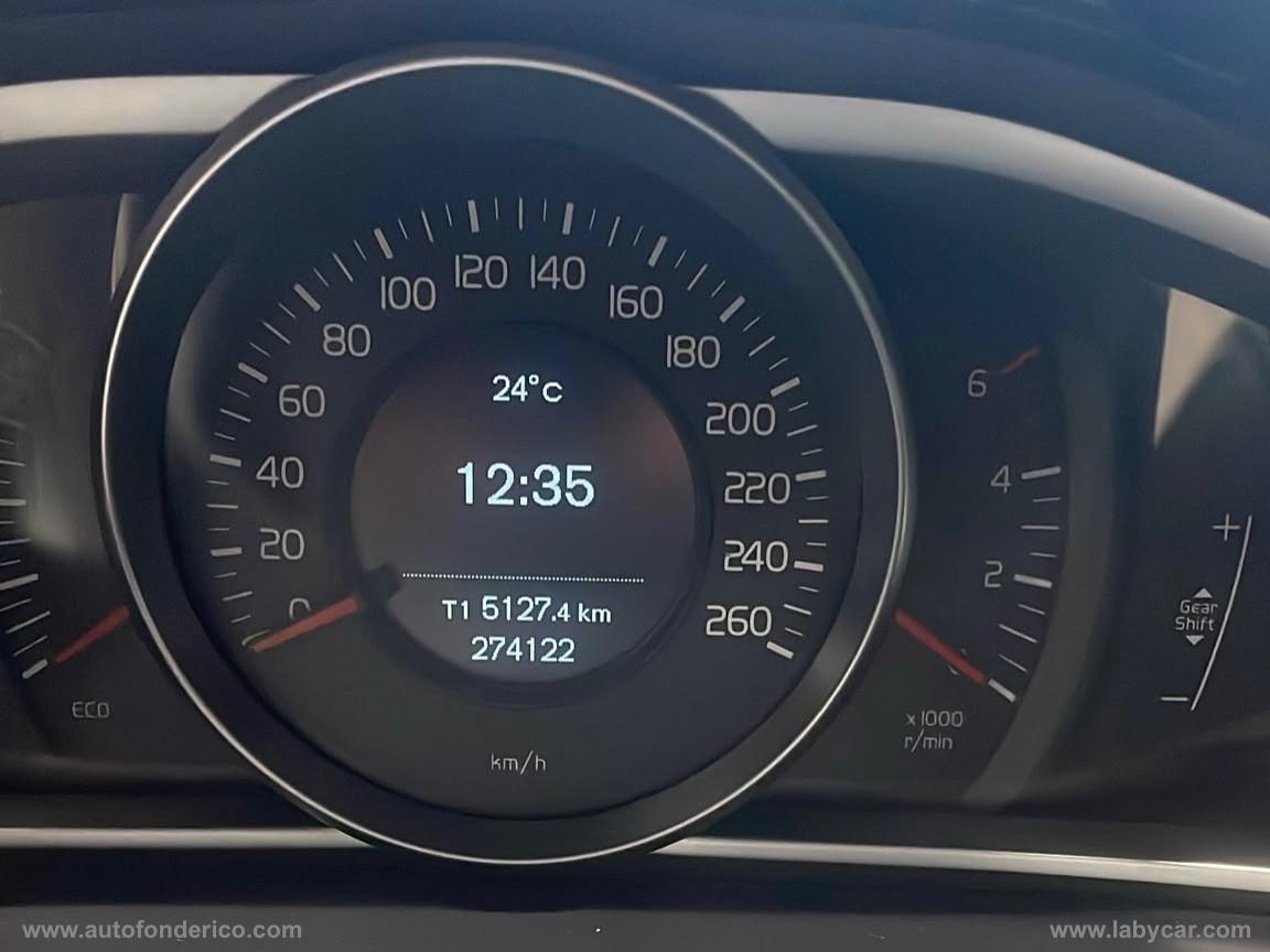 VOLVO V40 Cross Country D2 1.6 Kinetic
