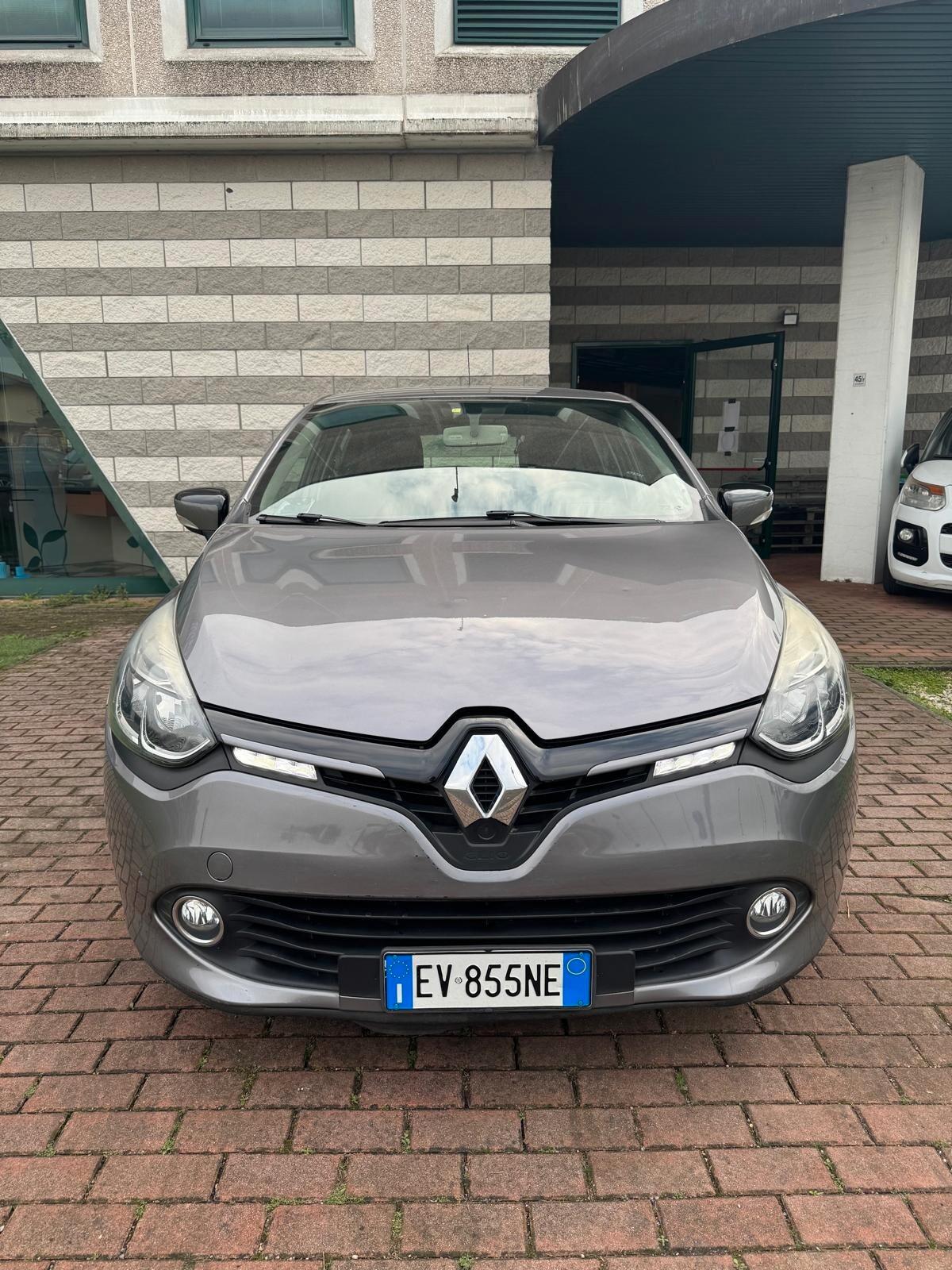 Renault Clio 1.2 75CV 5 porte Costume National