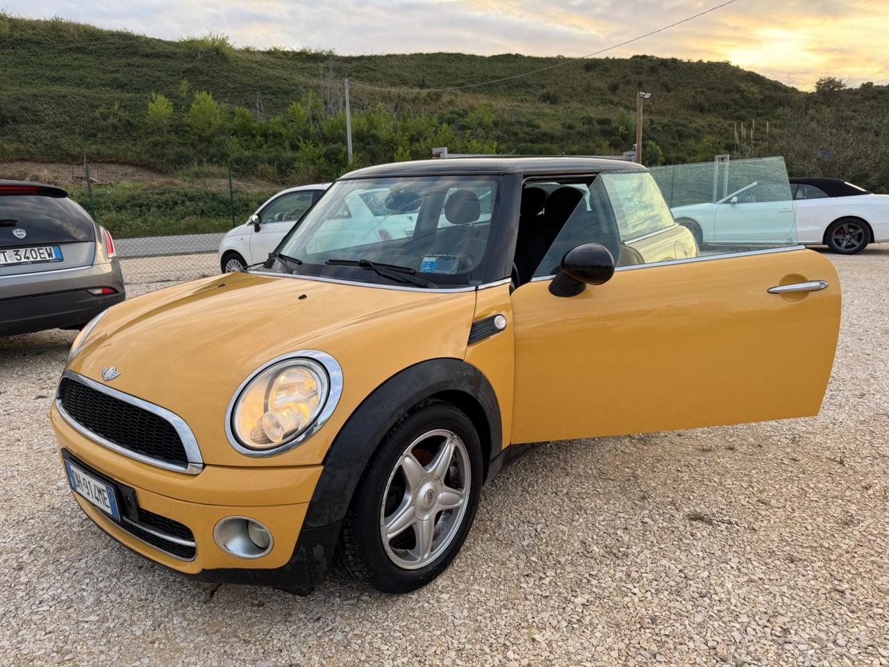 Mini 1.6 16V Cooper Diesel 2.900€