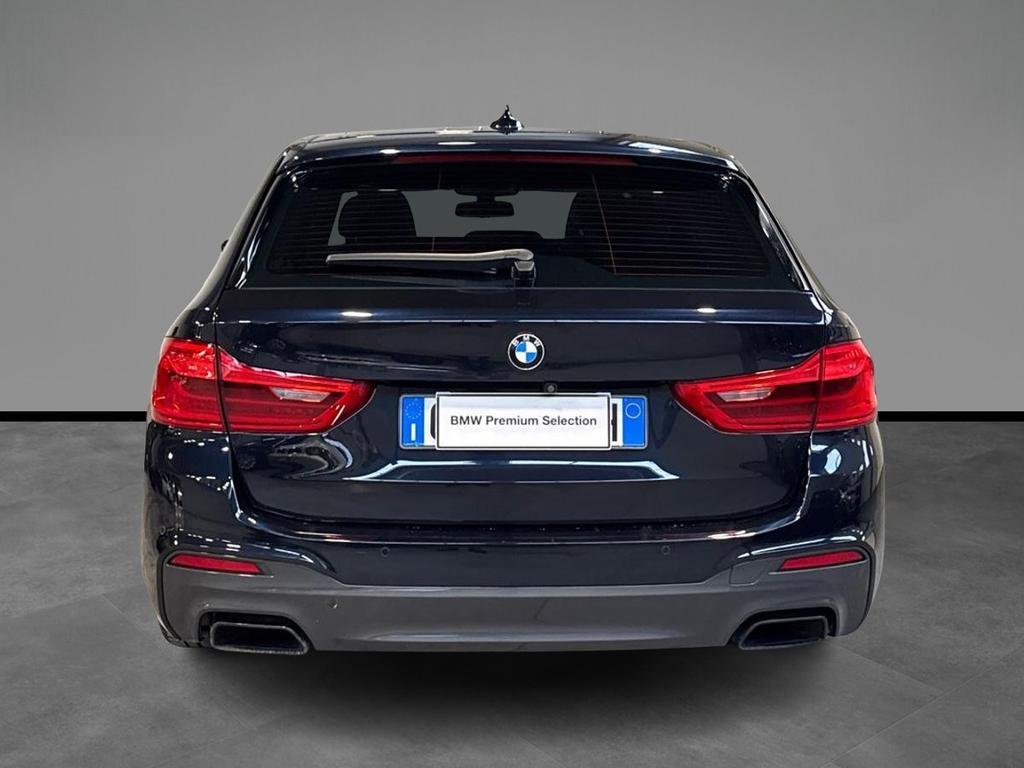 BMW Serie 5 M Touring 550 d xDrive Steptronic