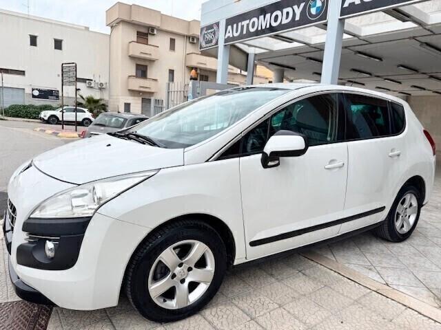 Peugeot 3008 1.6 e-HDi 112CV C. Autom.-Navi-Tel-Pdc-Cruise C.-Grip Control
