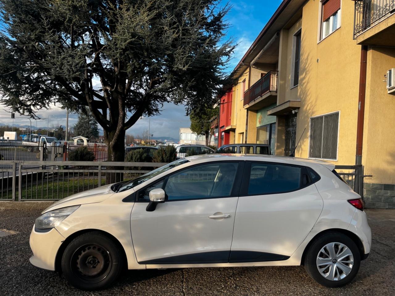 Renault Clio 1.5 dCi 8V 75CV Start&Stop 5 porte Duel