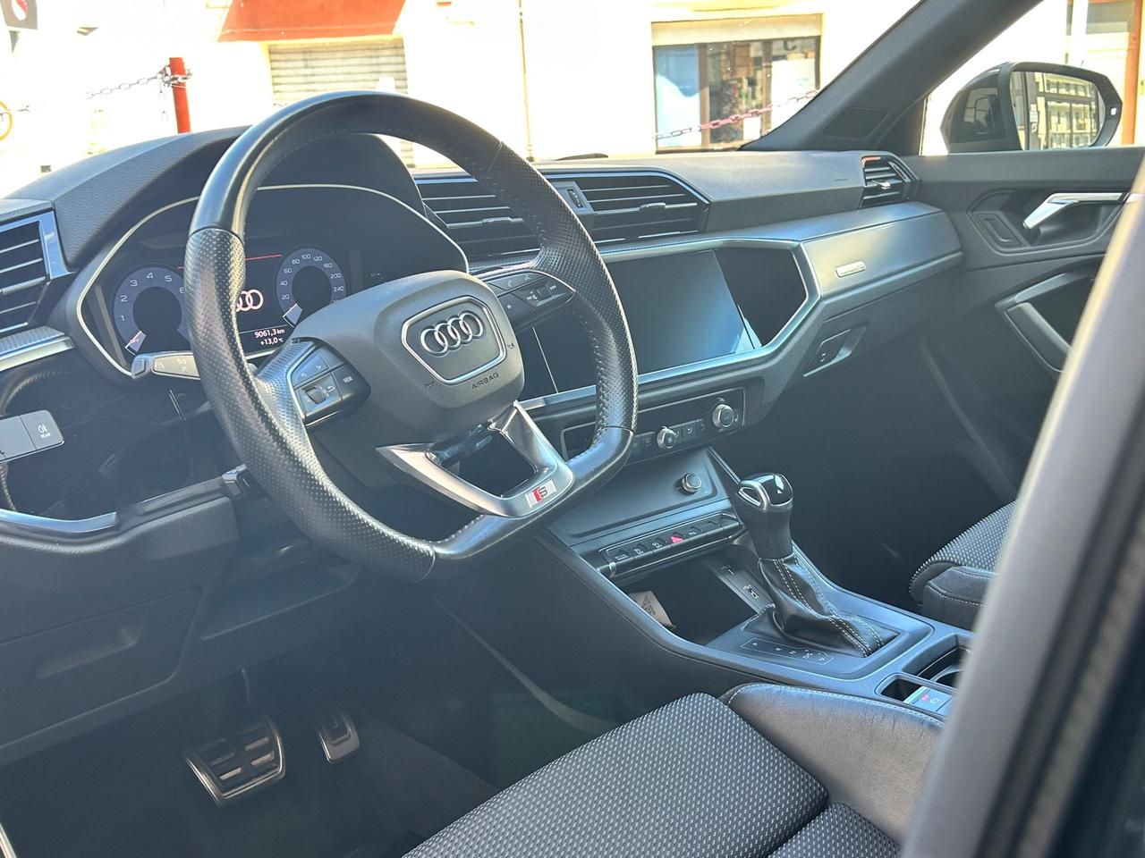 Audi Q3 40 TFSI quattro S tronic S line edition