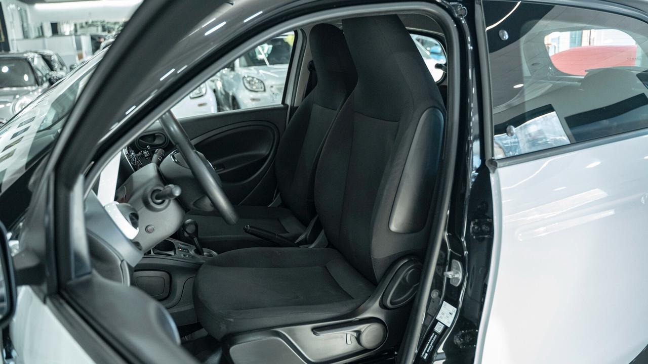 Smart ForFour 1.0 YOUNGSTER 71 CV TWINAMIC AUTO FULL OPTIONAL
