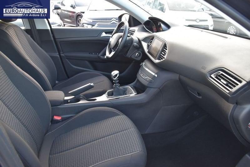 Peugeot 308 308 1.5 bluehdi Business s&s 130cv
