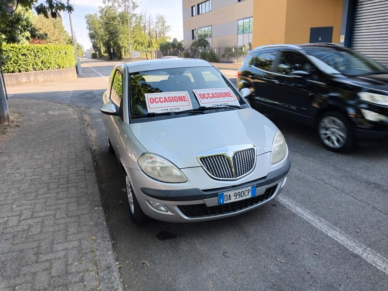 Lancia Ypsilon 1.2 Oro Bianco