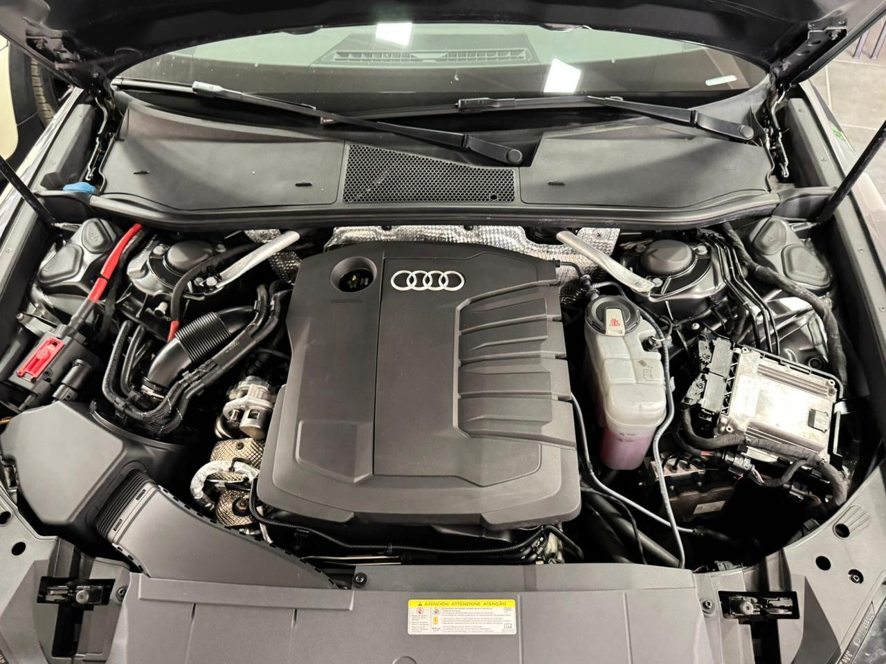 Audi A6 Avant 40 2.0 TDI quattro ultra S tronic Business Design S-line Interno Esterno