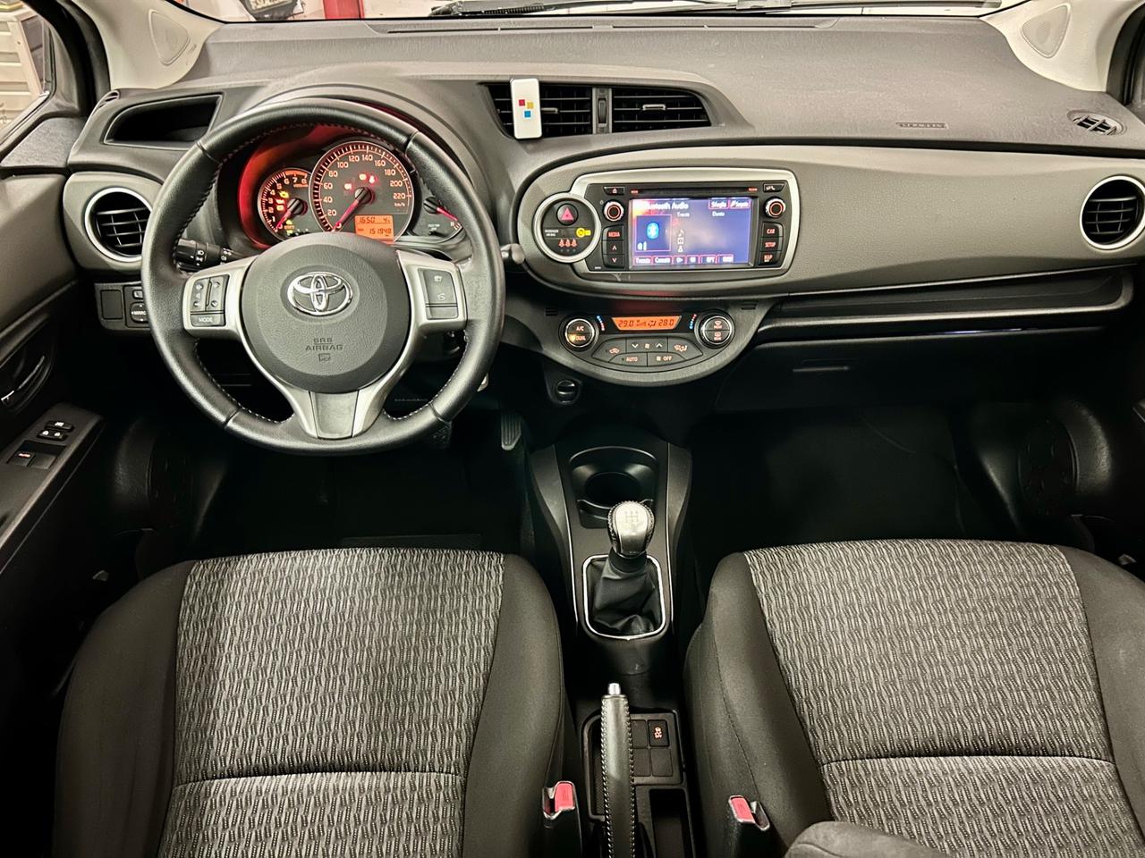 Toyota Yaris 1.0 5 porte Lounge