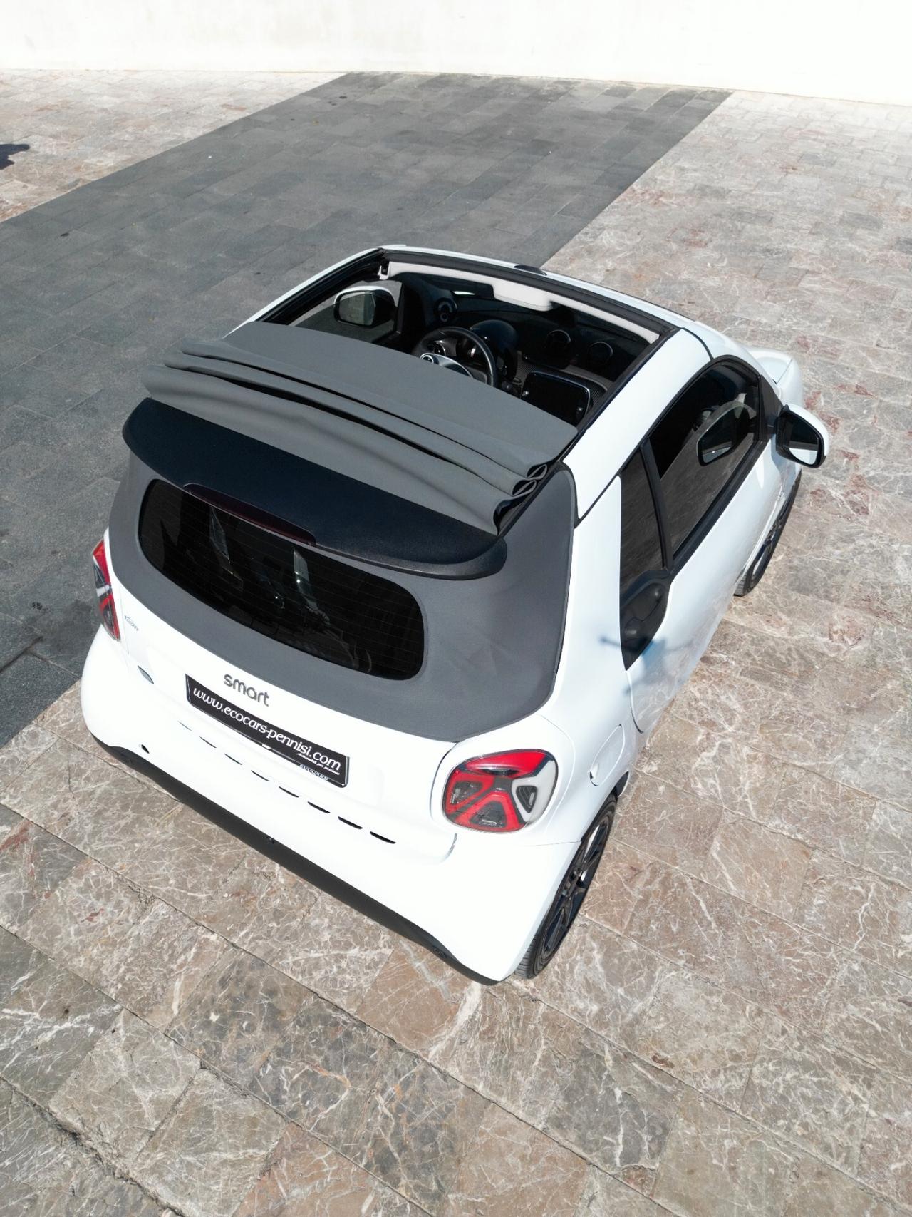 Smart ForTwo EQ cabrio Passion BRABUS 2021