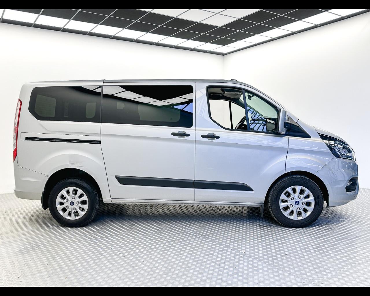 FORD Transit Custom 1ª s - Transit Custom 320 2.0 EcoBlue Hybrid 130 PC Combi Trend