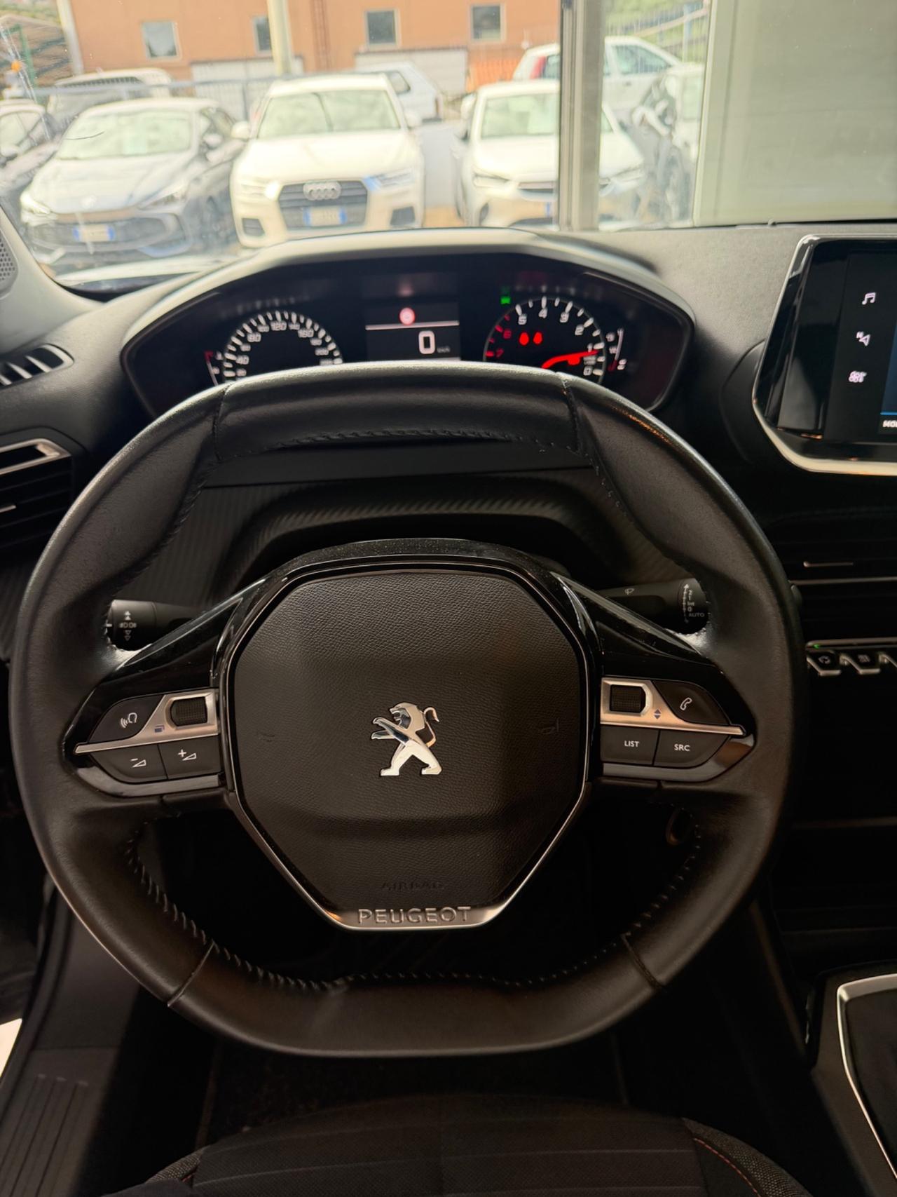 Peugeot 2008 PureTech 100 S&S Allure