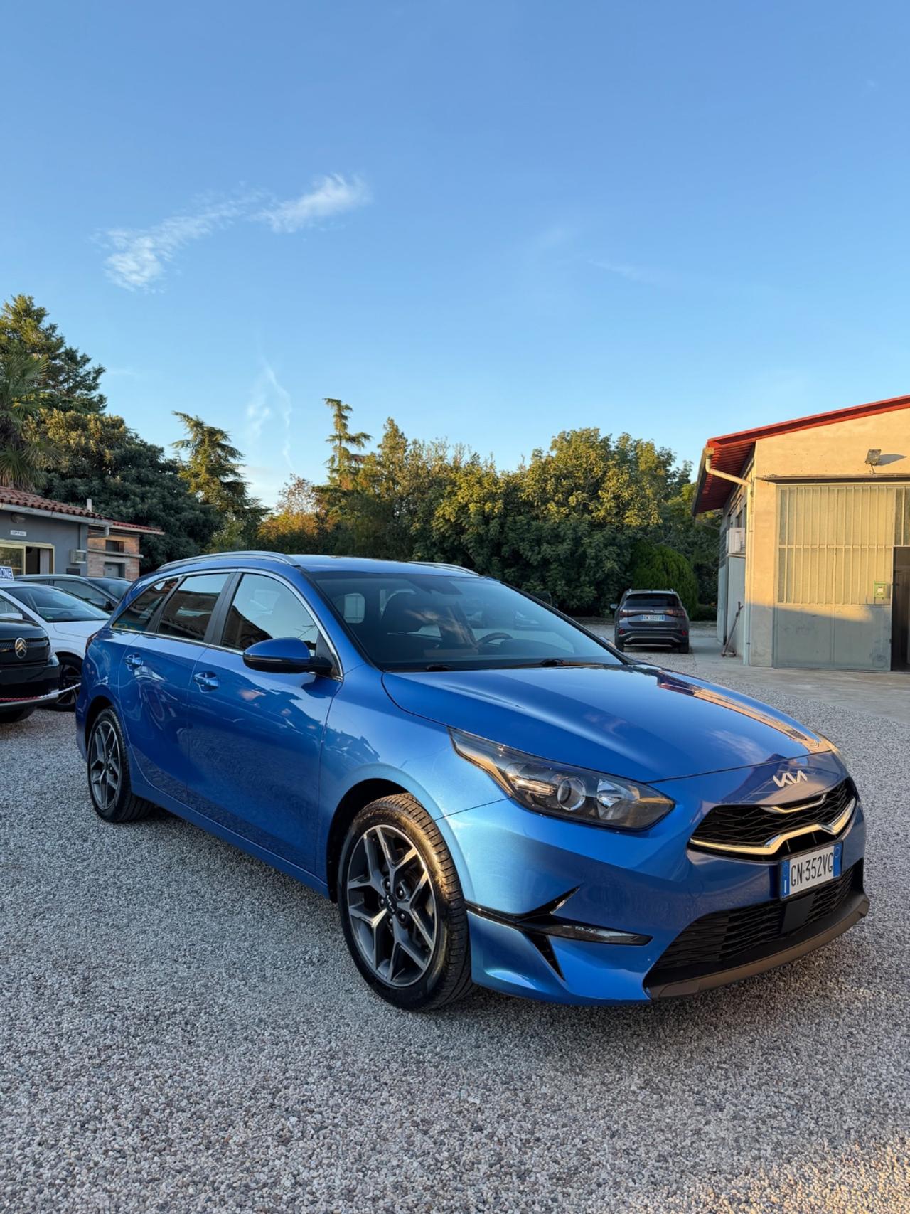 Kia Ceed 1.6 CRDi 136 CV MHEV DCT SW Business