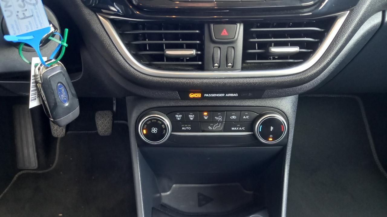 Ford Fiesta 1.1 75 CV 5 porte Titanium