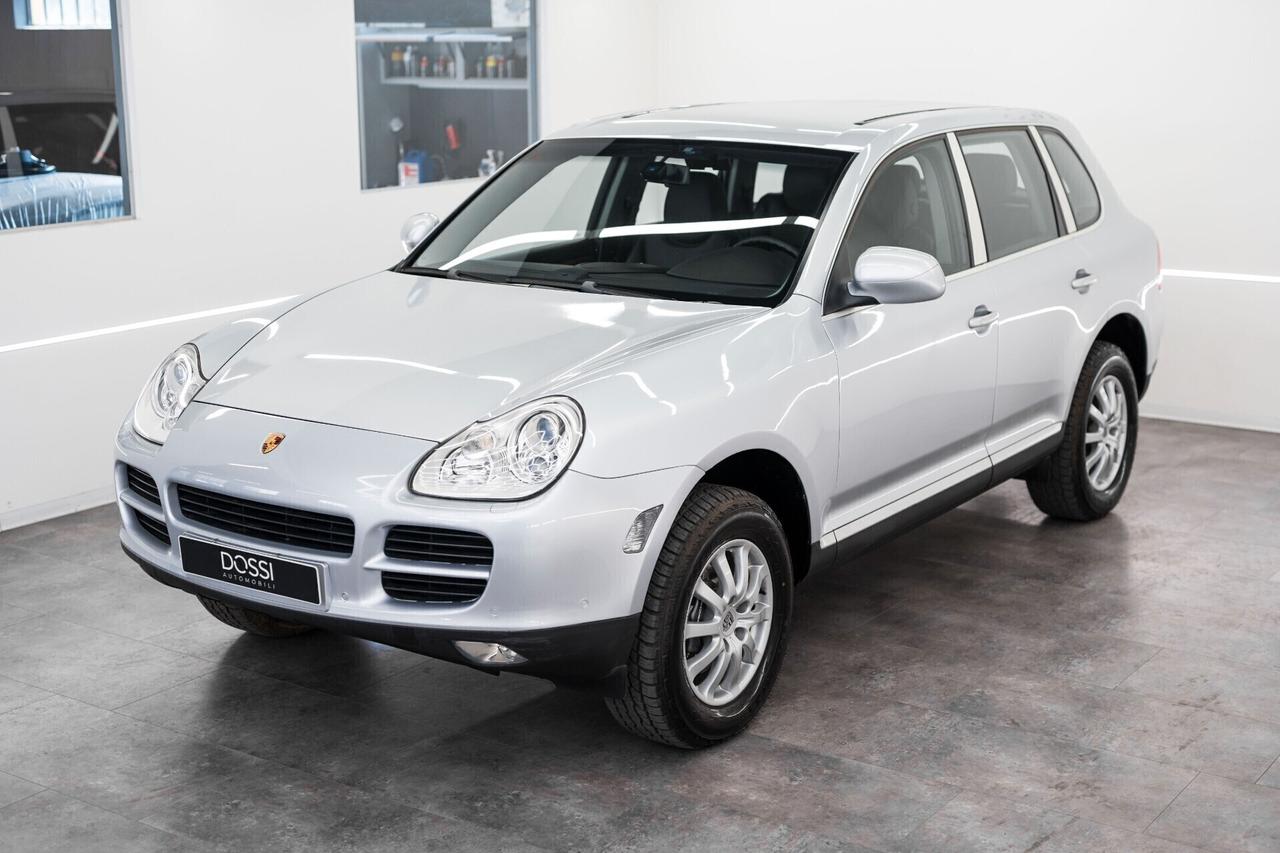 Porsche Cayenne 3.2 V6 --MANUALE--