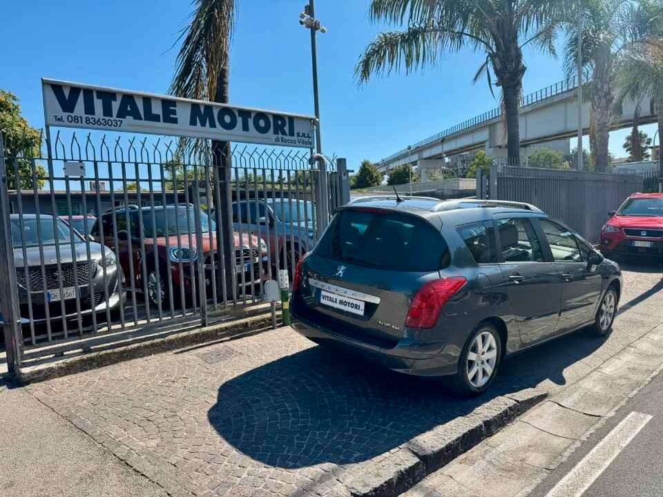 Peugeot 308 1.6 HDi 110CV 7 POSTI