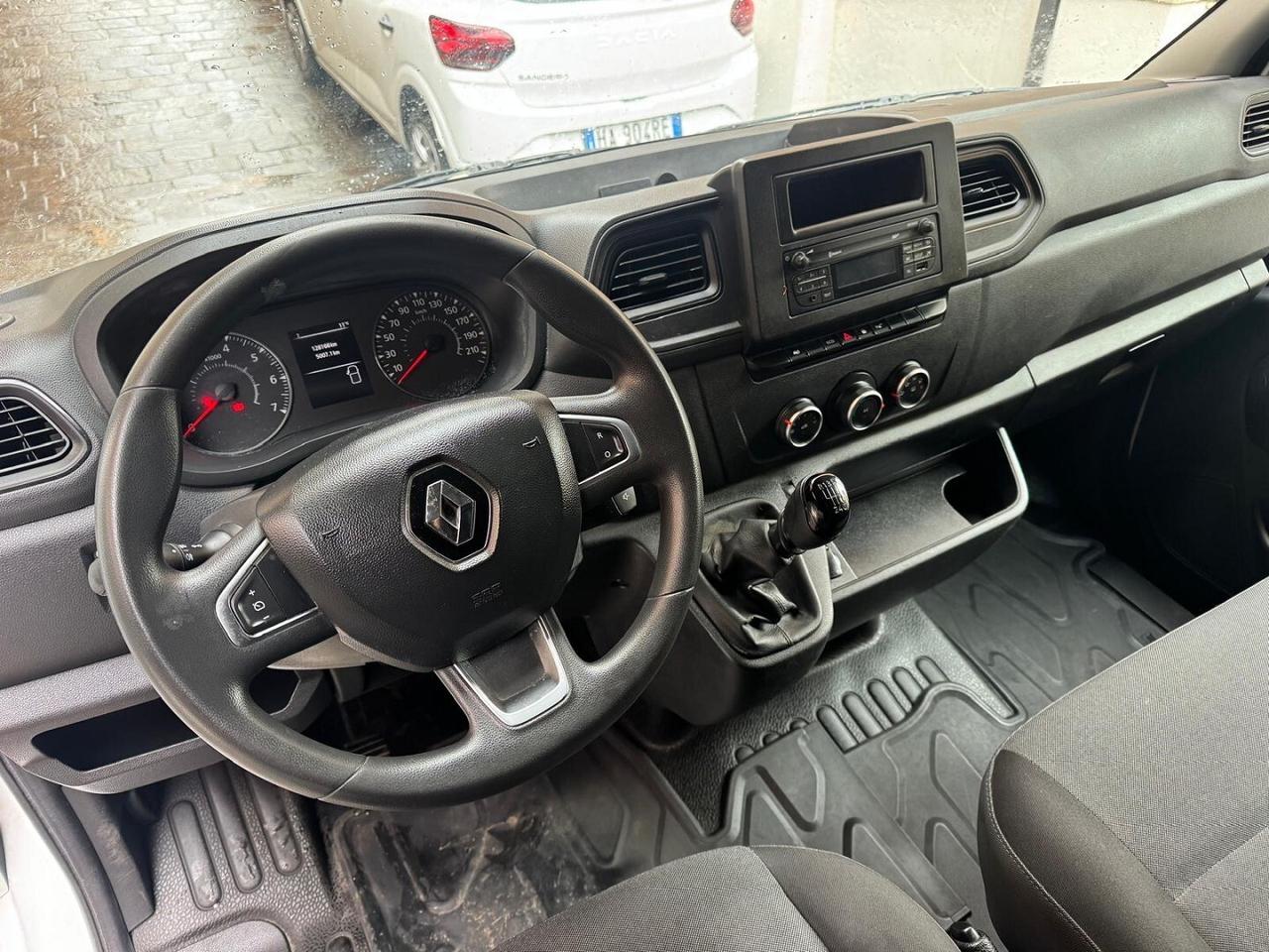 RENAULT Master T35 2.3 dCi 135CV PM-TM