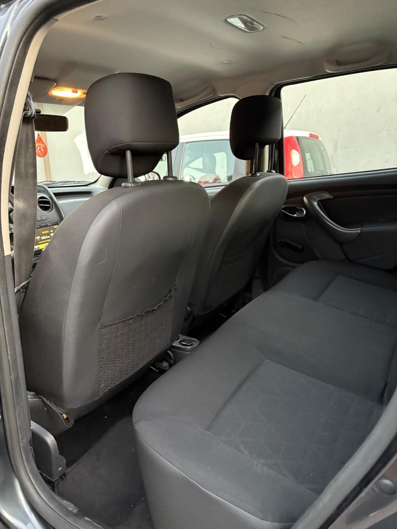 Dacia Duster 1.6 GPL scad. 2035 navigatore
