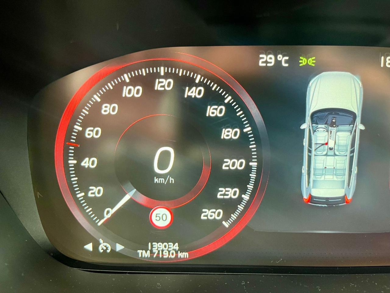 Volvo XC60 2.0d 4x4 R-Design 2018 139.000km perfetta