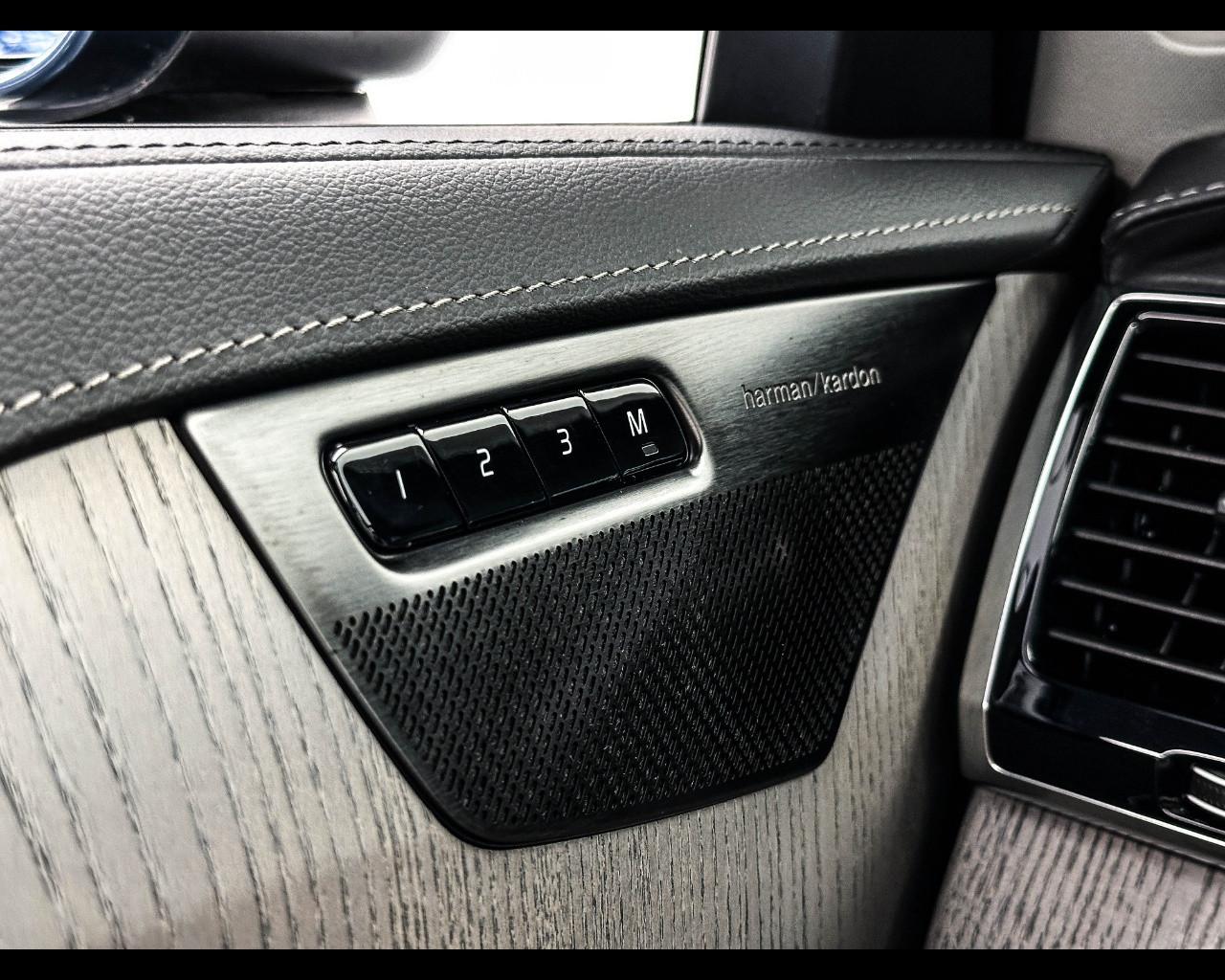 VOLVO XC90 (2014-->) - XC90 B5 (d) AWD automatico 7 posti Plus Bright