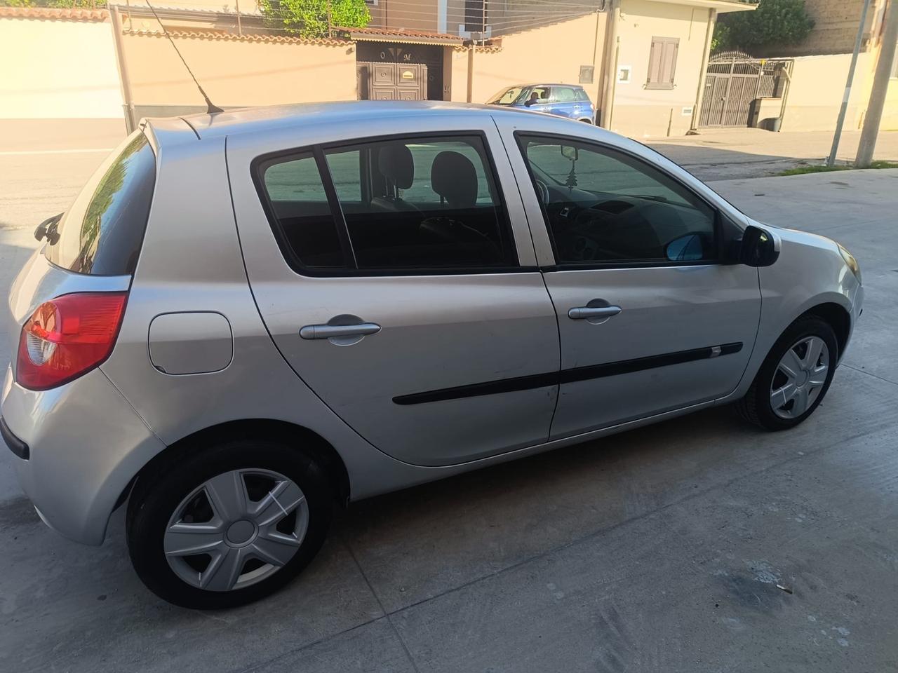 Renault Clio 1.5 dCi 85CV 5 porte Rip Curl