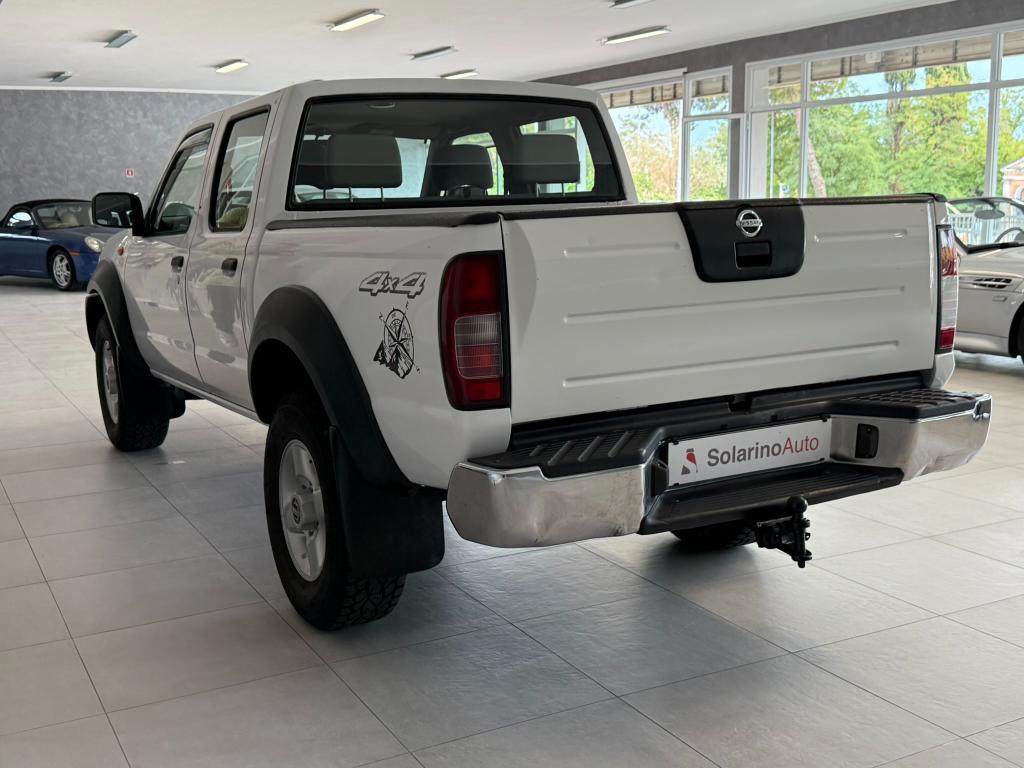 Nissan Cab Double Cab Double Cab 2.5 td 133cv