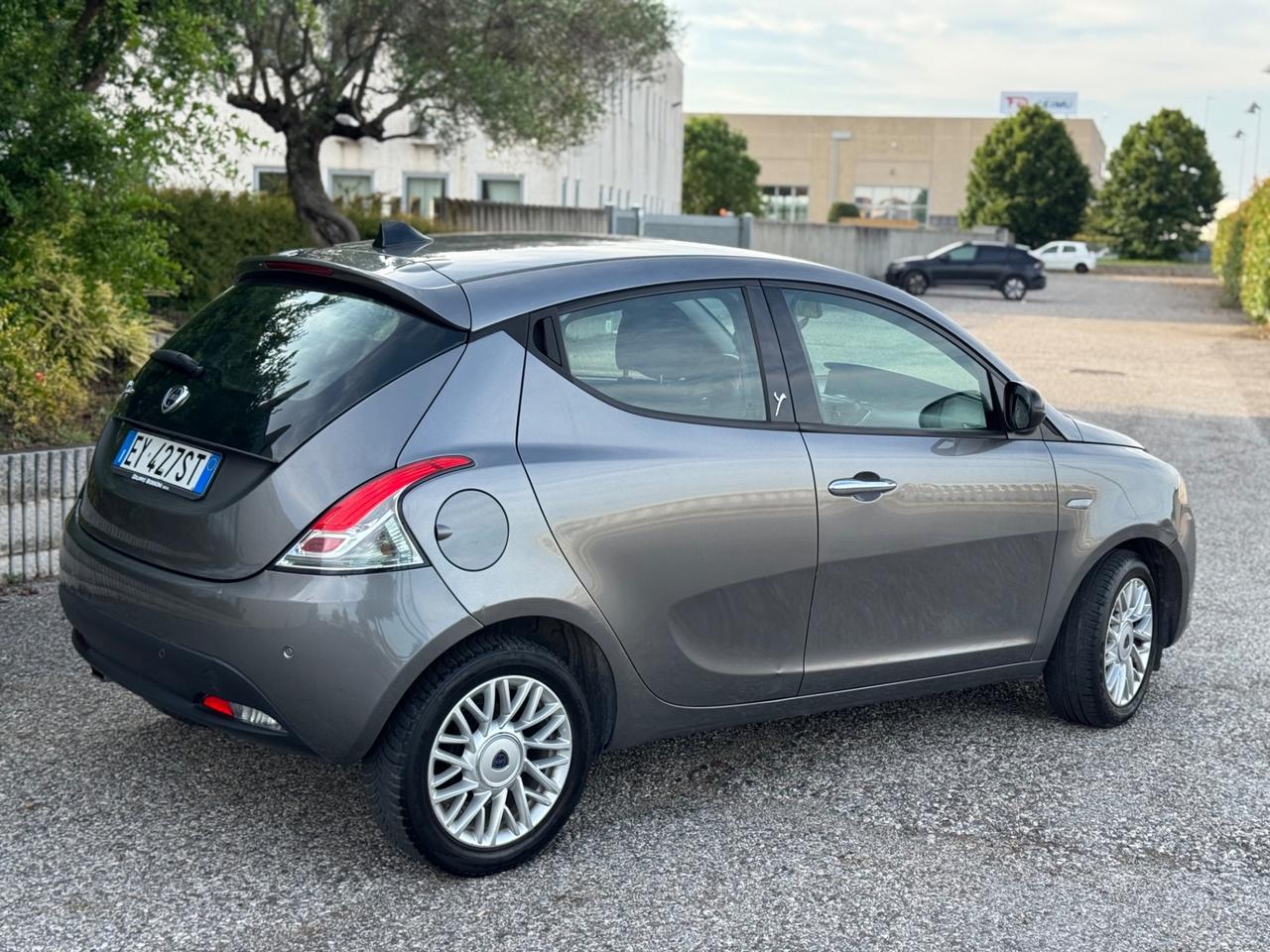Lancia Ypsilon 1.3 MJT 16V 95 CV 5 porte S&S Elle