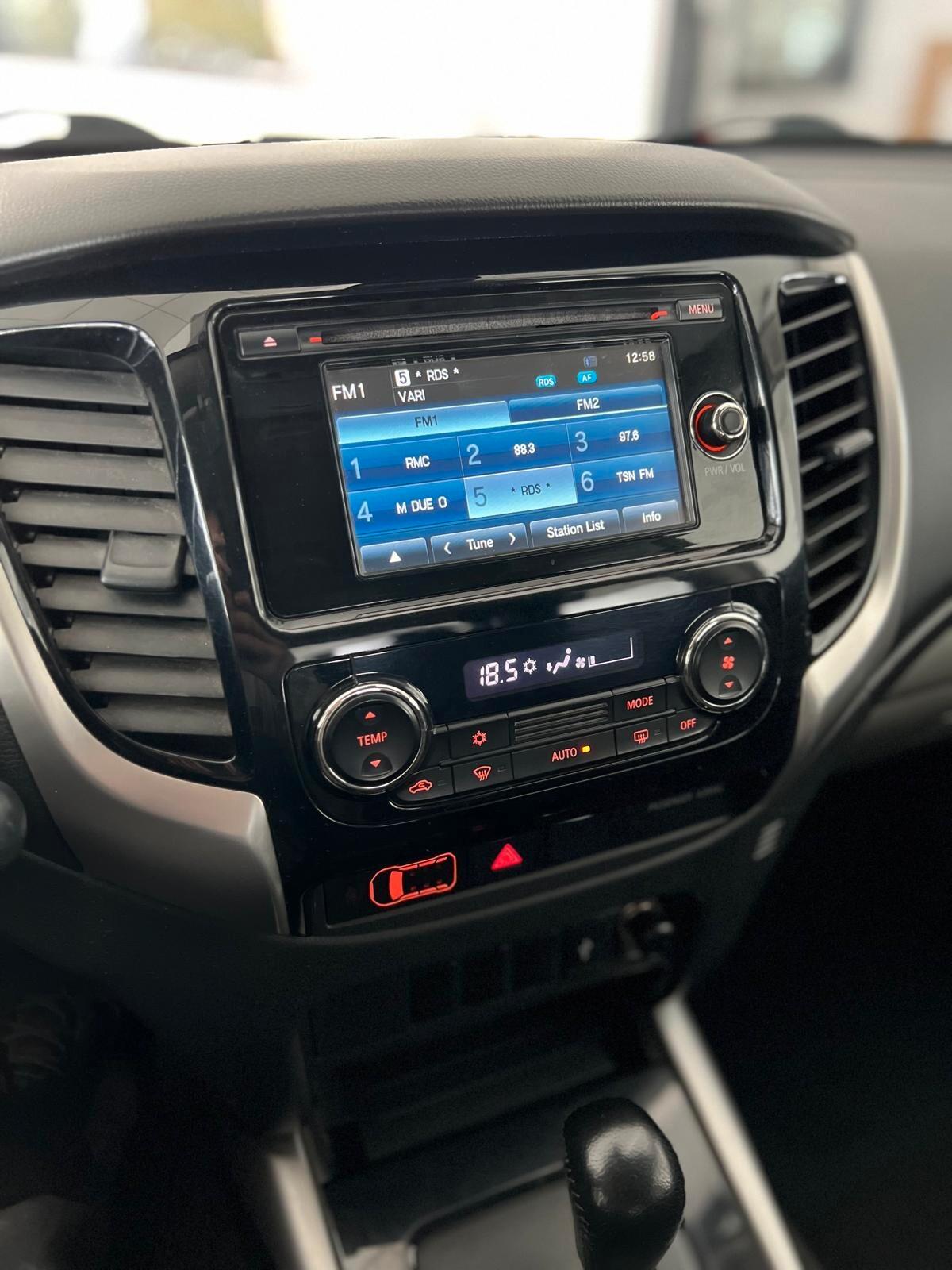 Mitsubishi L200 2.4 DI-D/181CV Double Cab Intense