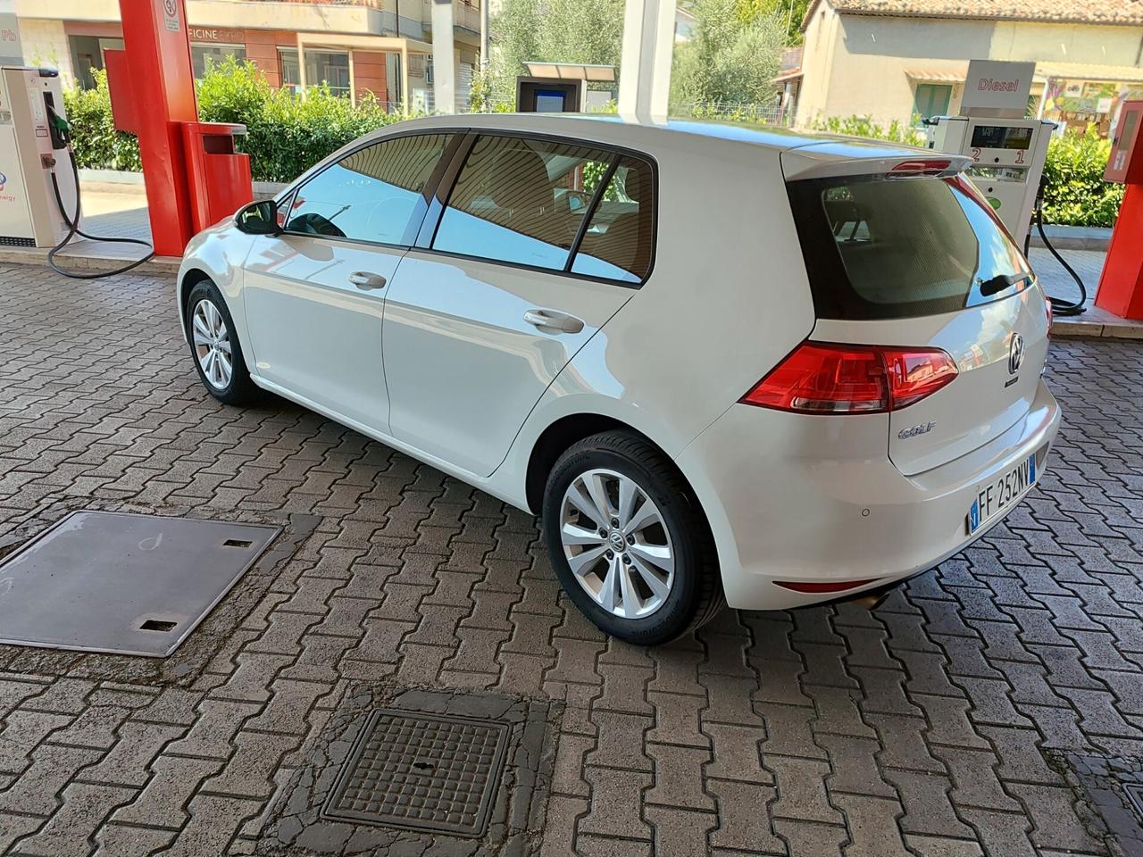 Volkswagen Golf 1.6 DSG ANNO 2016 OK NEOP