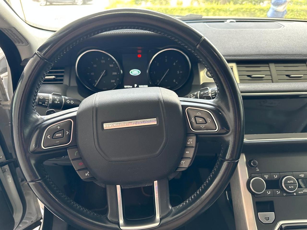 Land Rover Range Evoque 2.0 TD4 180 CV 5p. SE Dynamic
